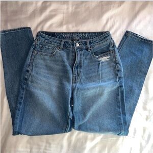 American eagle mom jeans